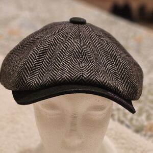 Classic Herringbone Flat Cap - Black and Gray